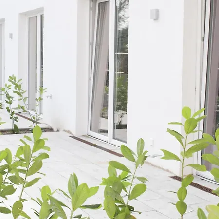 Voss-haus 아파트호텔 유틴