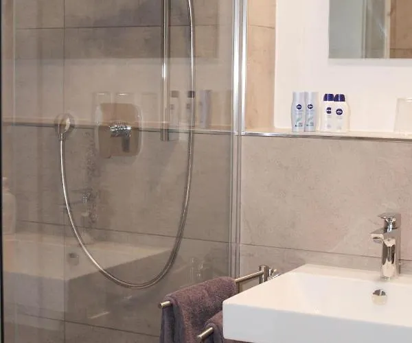 Voss-haus Οϊτίν